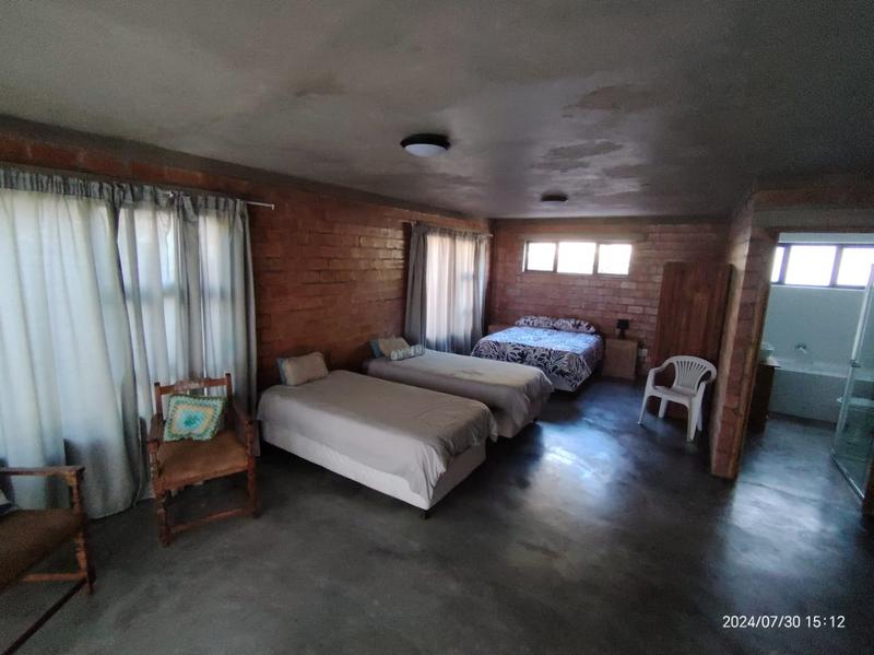 To Let 3 Bedroom Property for Rent in Paradise Beach Eastern Cape